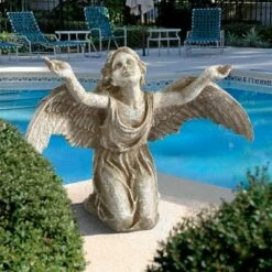 Design Toscano Heavens Devotion Angel Statue - Off-White