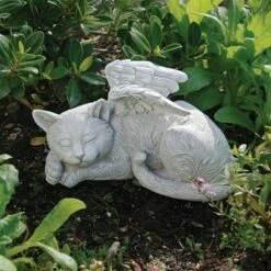 Design Toscano Cat Memorial Angel Pet Statue: Stone - Multicolored