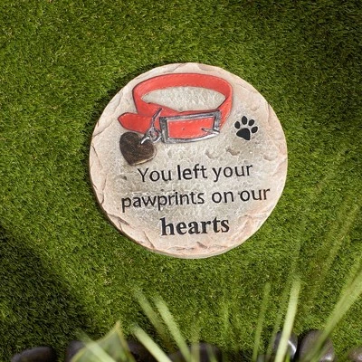 Zingz & Thingz Zingz & Thingz Cement "You Left Your Pawprints on Our Hearts" Pet Memorial Stepping Stone 5 Zingz & Thingz Zingz & Thingz Cement "You Left Your Pawprints on Our Hearts" Pet Memorial Stepping Stone - Image 3