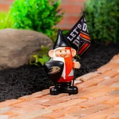 Evergreen Anaheim Ducks, Flag Holder Gnome